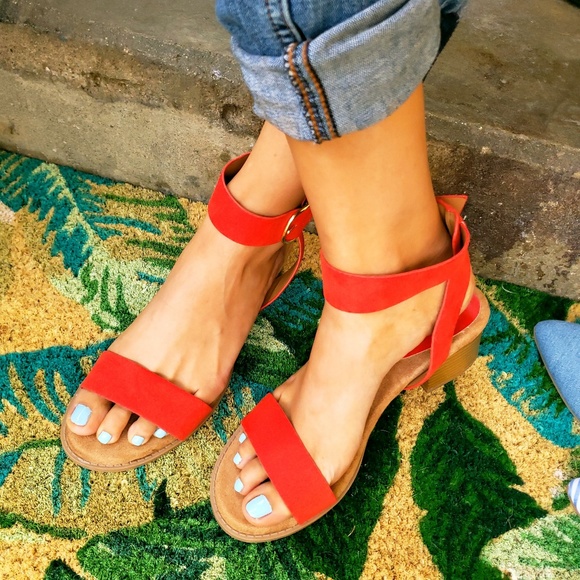 Shoes - 🚨ON SALE//The Sarah// Blood orange Chunky Sandal